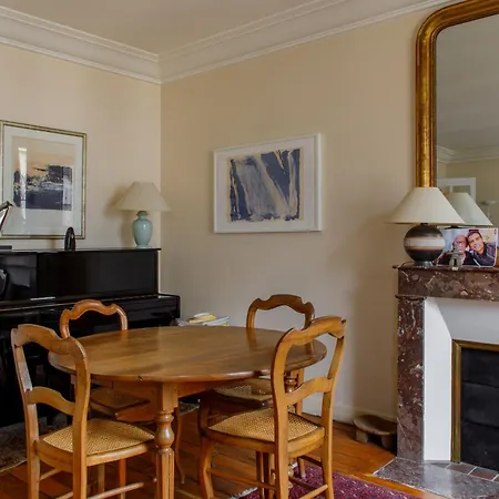 Apartment Vintage 3bd Parisian Apartment-vaugirard Paris