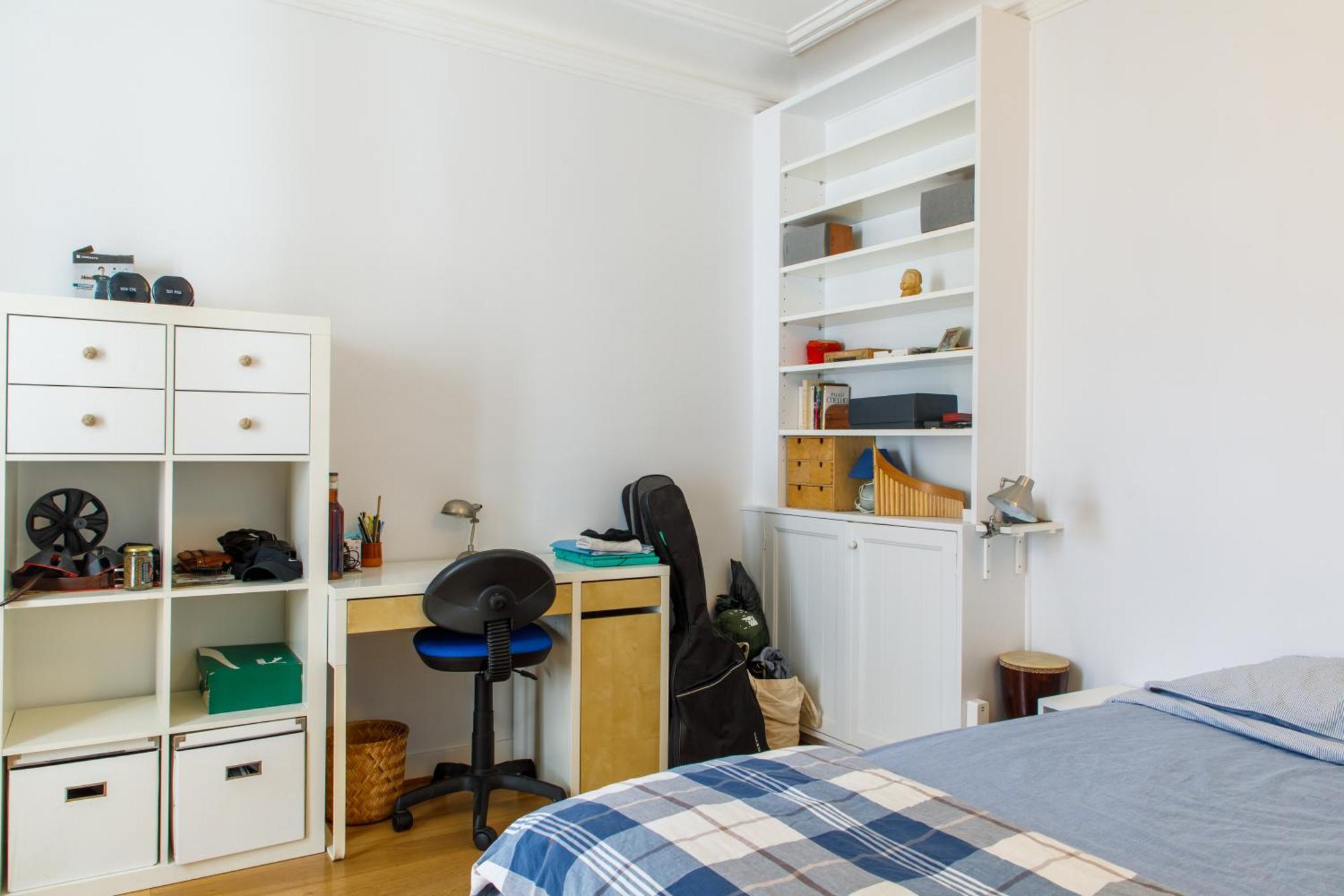 Vintage 3bd Parisian Apartment-vaugirard *