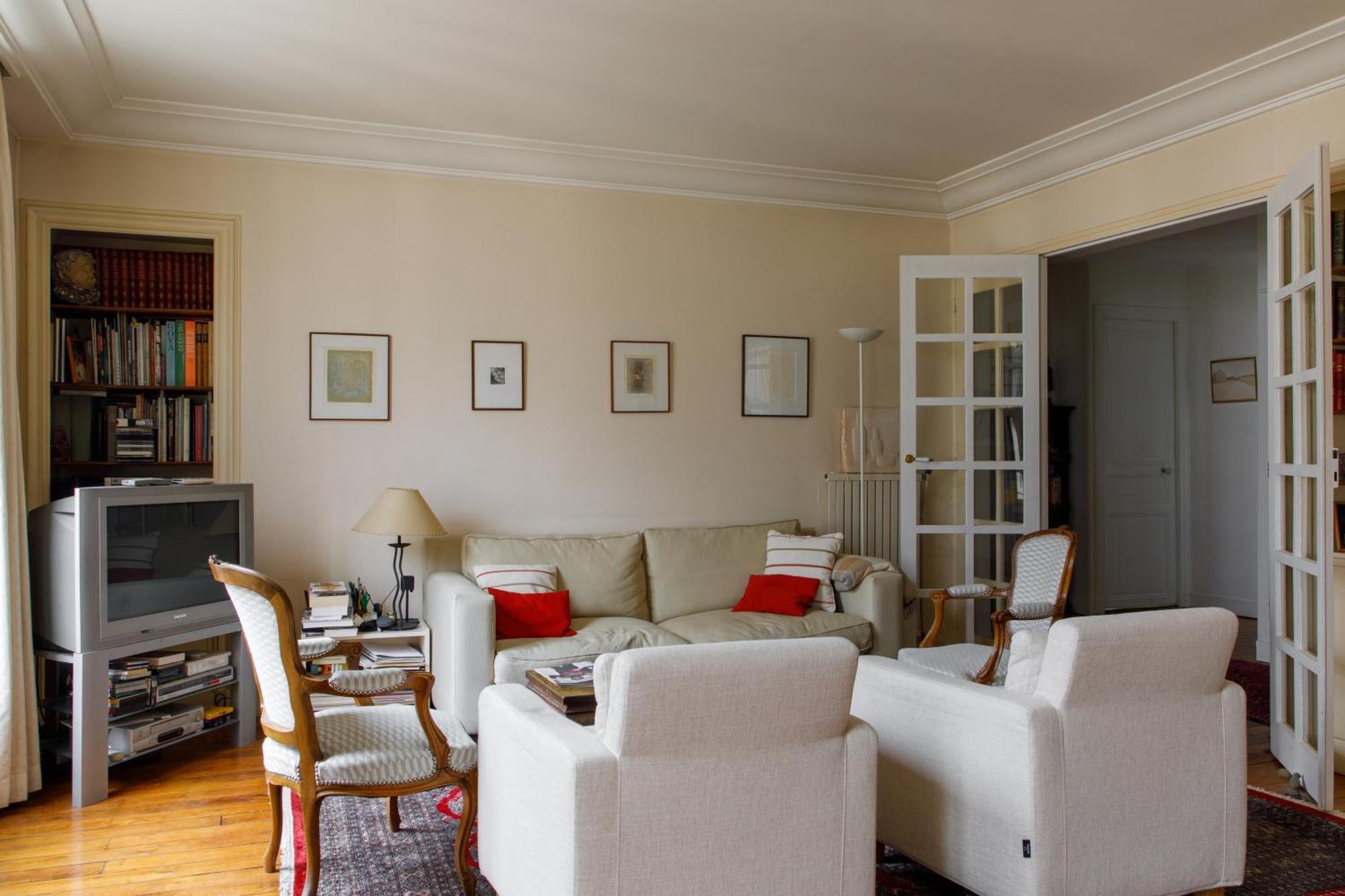 Vintage 3bd Parisian Apartment-vaugirard Apartment Paris