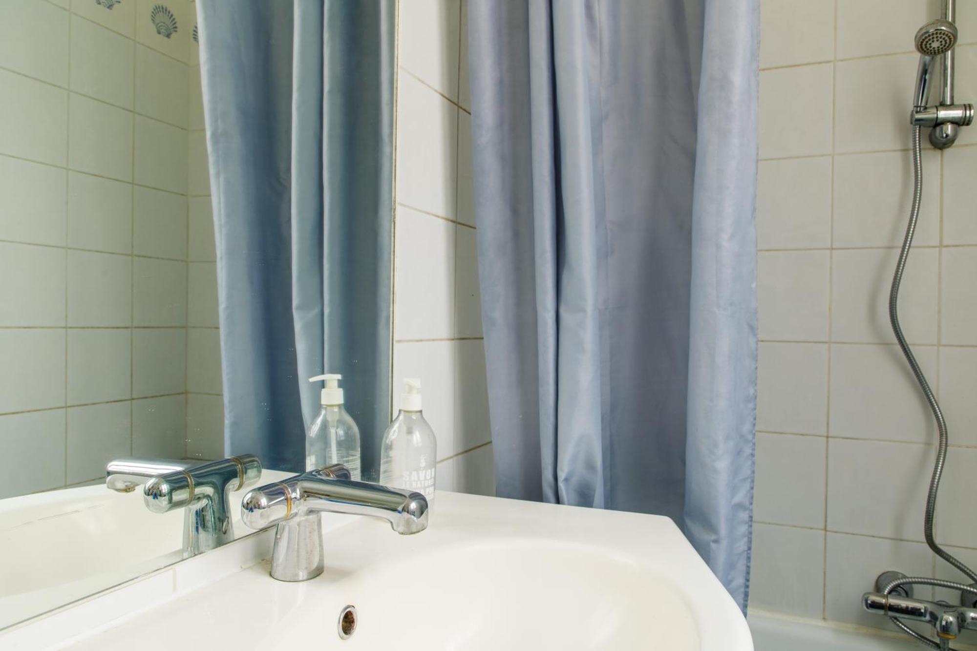 Vintage 3bd Parisian Apartment-vaugirard Apartment *